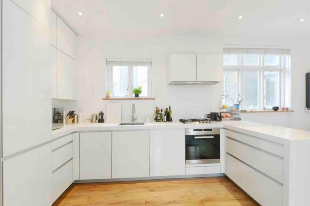 Designer 2 Bedroom Pimlico London Exterior photo